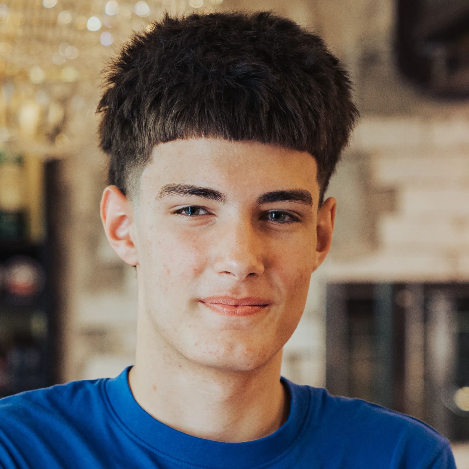 Leon  (junior barber)