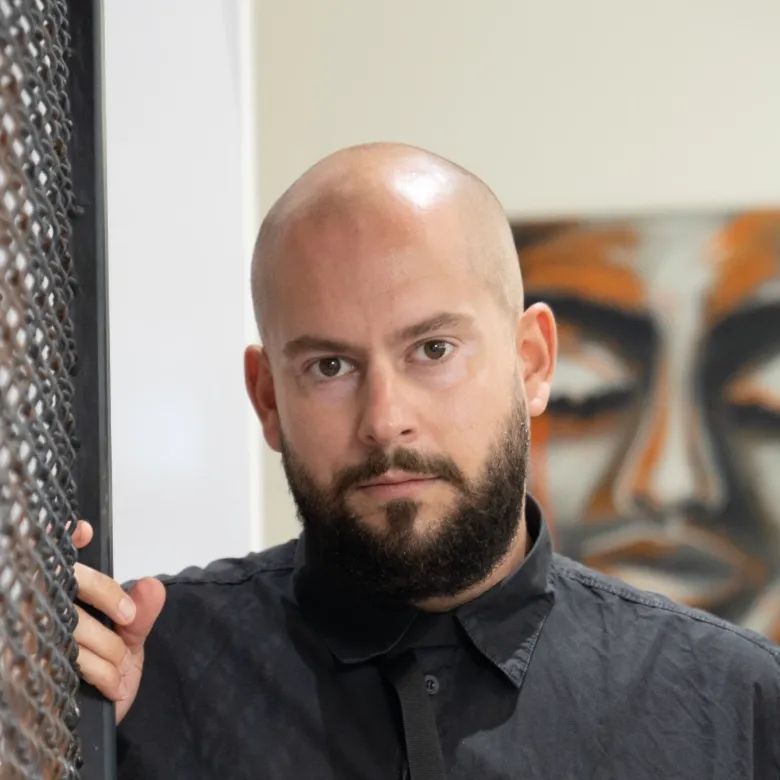 Dejan  Nikolić - SALON & ART DIRECTOR